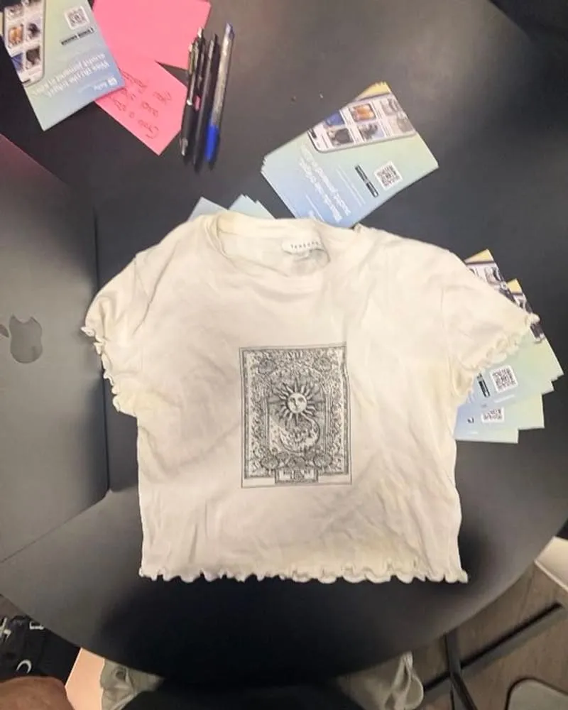 Kurzes T-Shirt mit Grafikdruck von Topshop